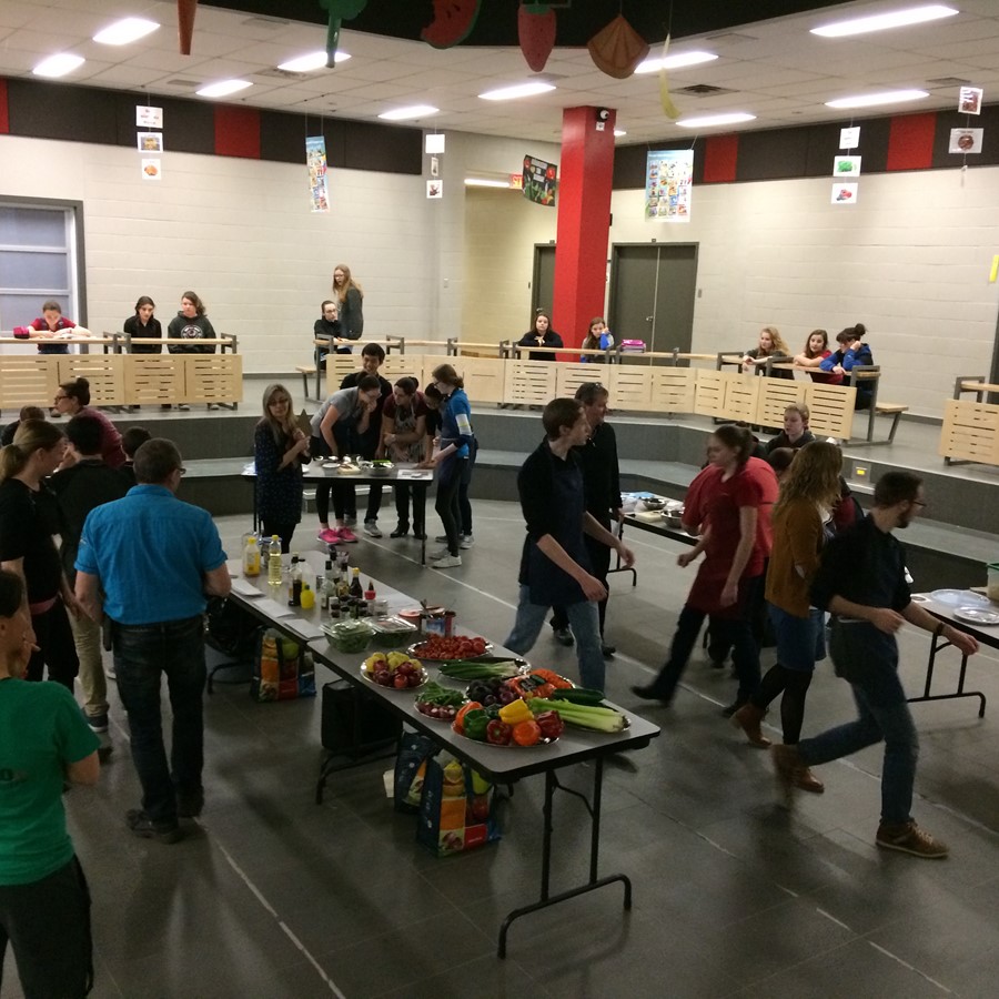 De nombreux élèves ont pris part aux activités organisées lors de la semaine de la nutrition à l’école secondaire l’Escale.