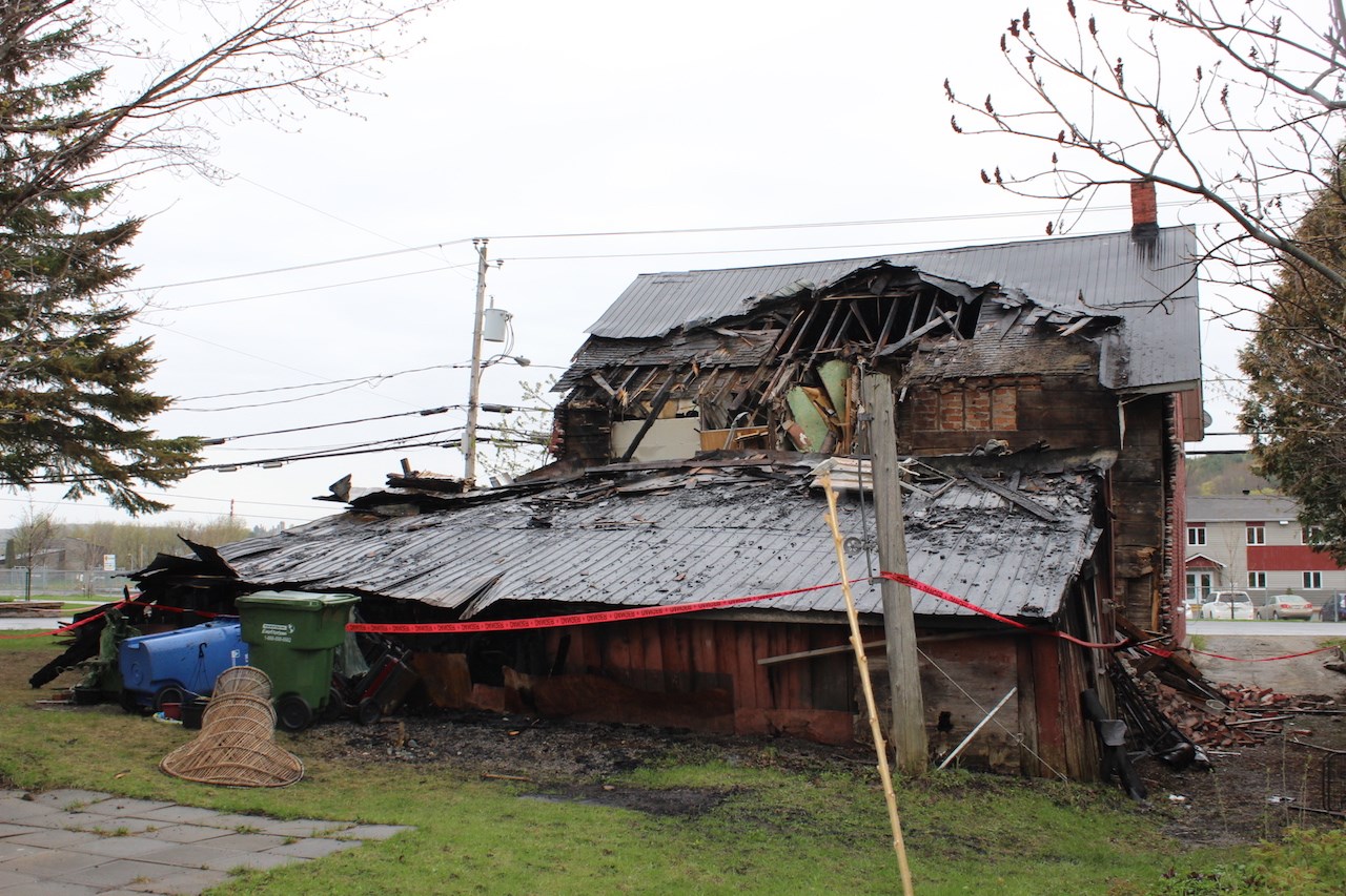 Incendie d’une maison sur la rue Principale à Richmond
