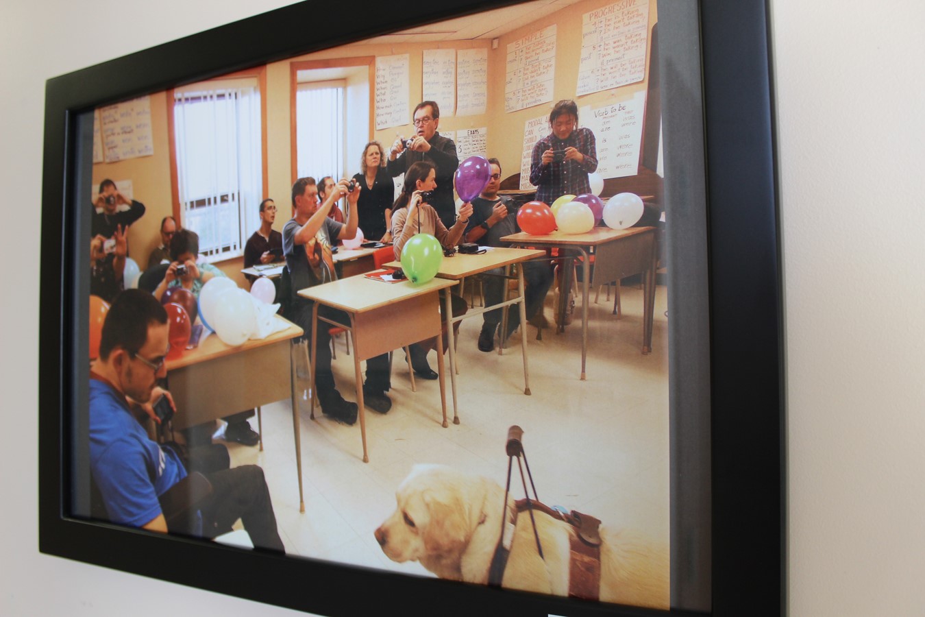 Vernissage et fierté : Une école et des adultes qui permettent de dépasser les frontières 