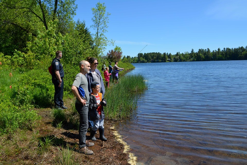 Lac Stoke :  Des pêcheurs en herbe à l’action !