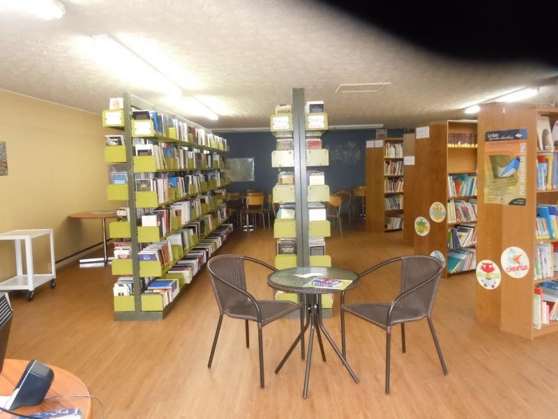 La Bibliothèque Irène Duclos de la Municipalité de Saint-Claude. 