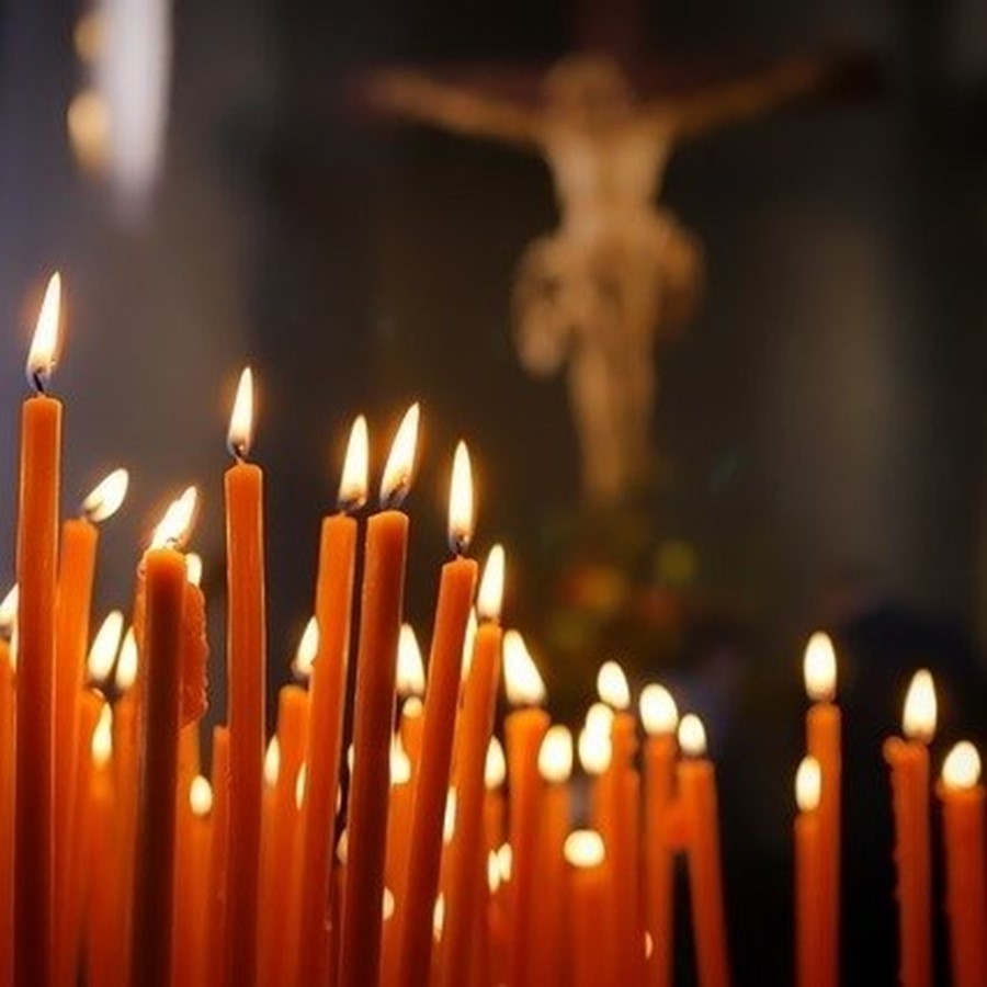 Annulation de toutes les activités publiques dans les églises