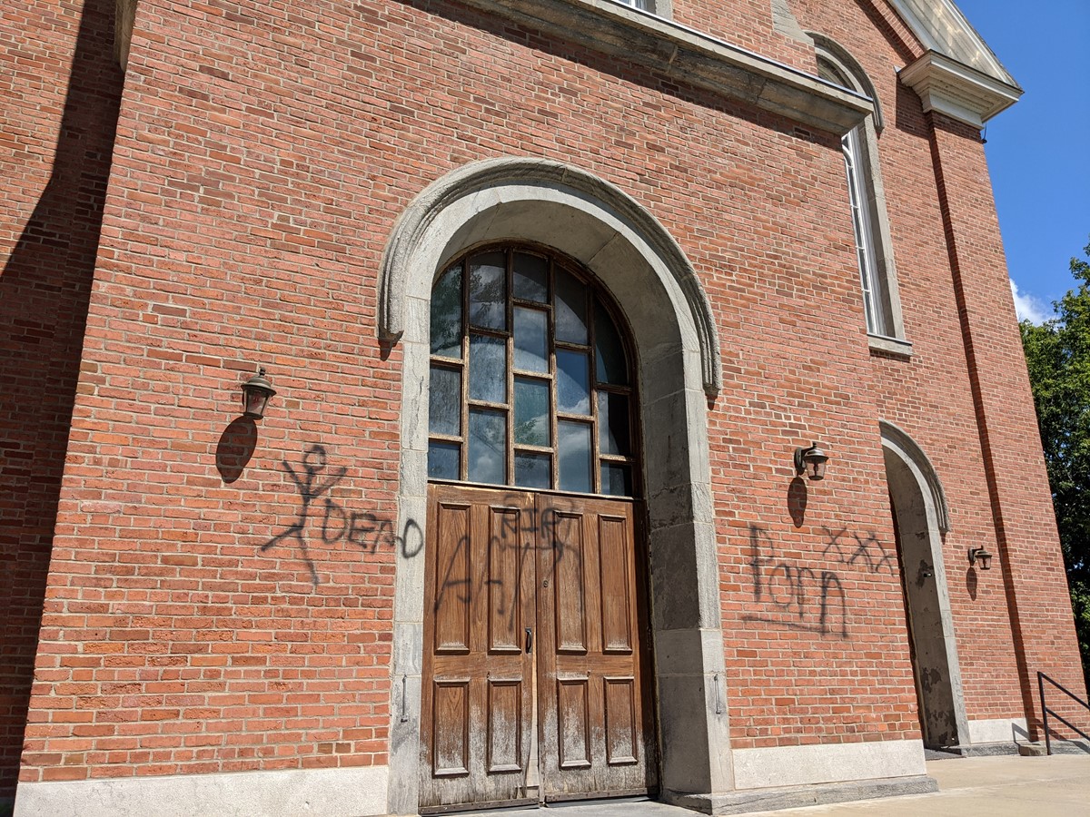 L’église Sainte-Bibiane est la cible de vandales à Richmond