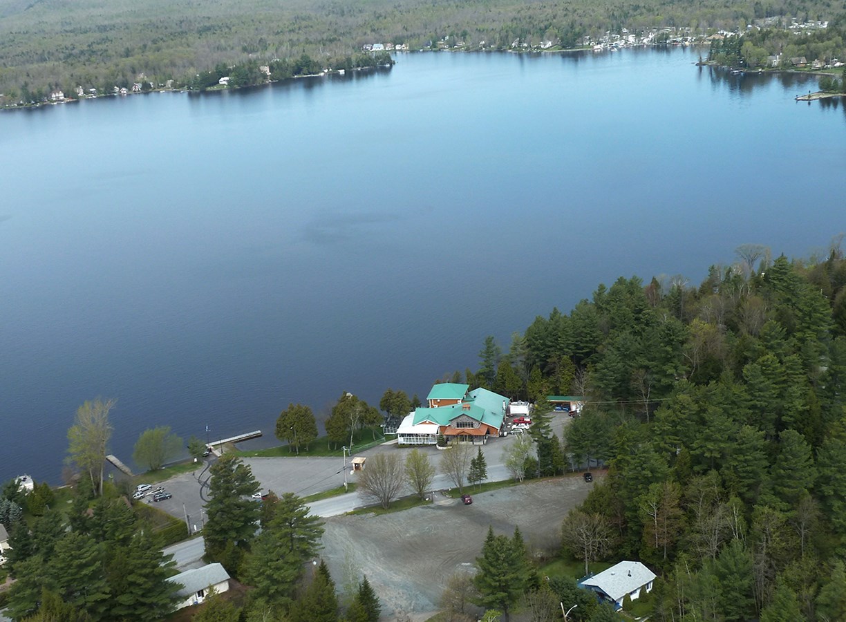 Construction de l’Oasis des Lacs, une nouvelle COOP de Solidarité à St-Denis-de-Brompton