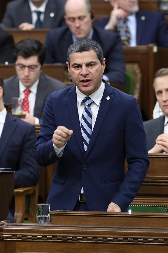 Alain Rayes transmet ses préoccupations à la ministre Joly