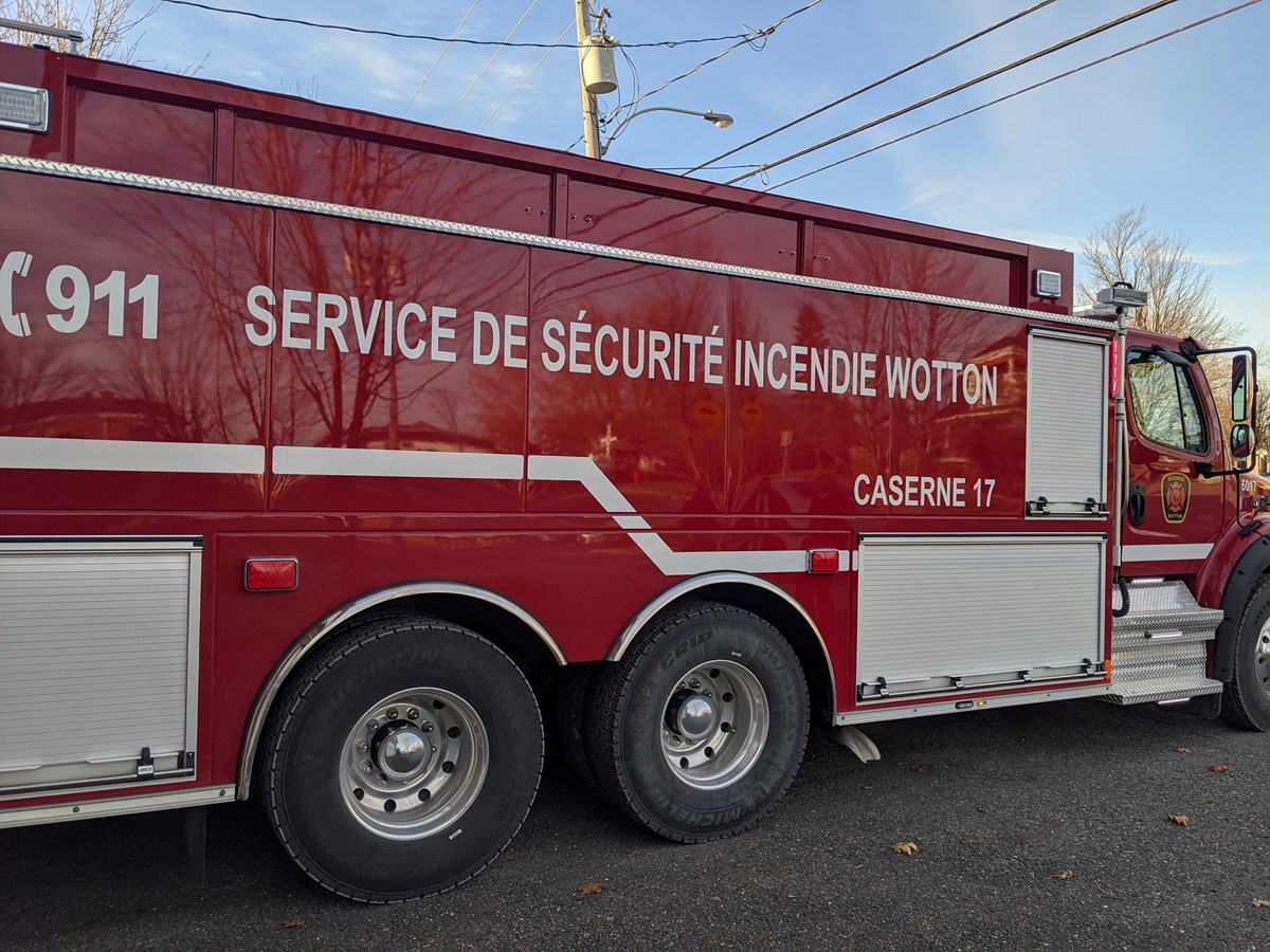 Le service incendie de Wotton se dote d’un tout nouveau camion-citerne