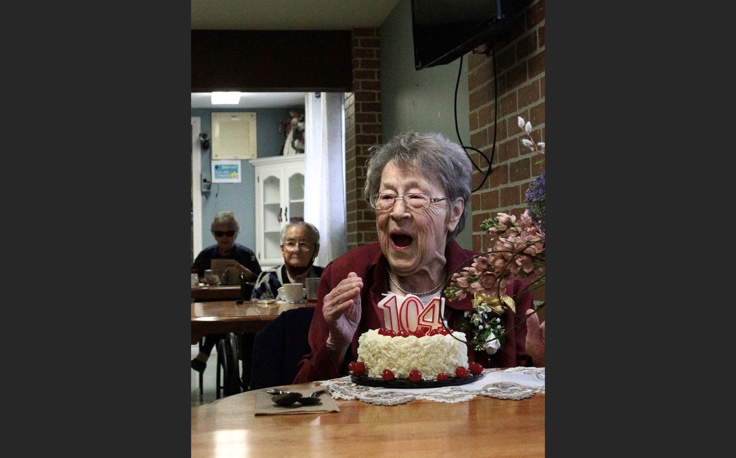 Les 104 ans de Mme Annette Houle célébrés à la Résidence Wotton