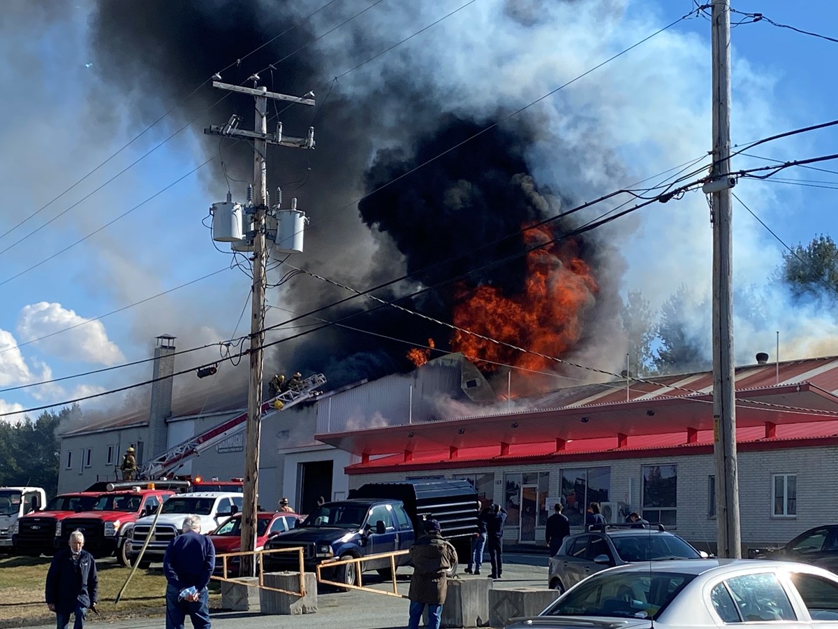 Incendie chez Équipements Champagne : une perte totale
