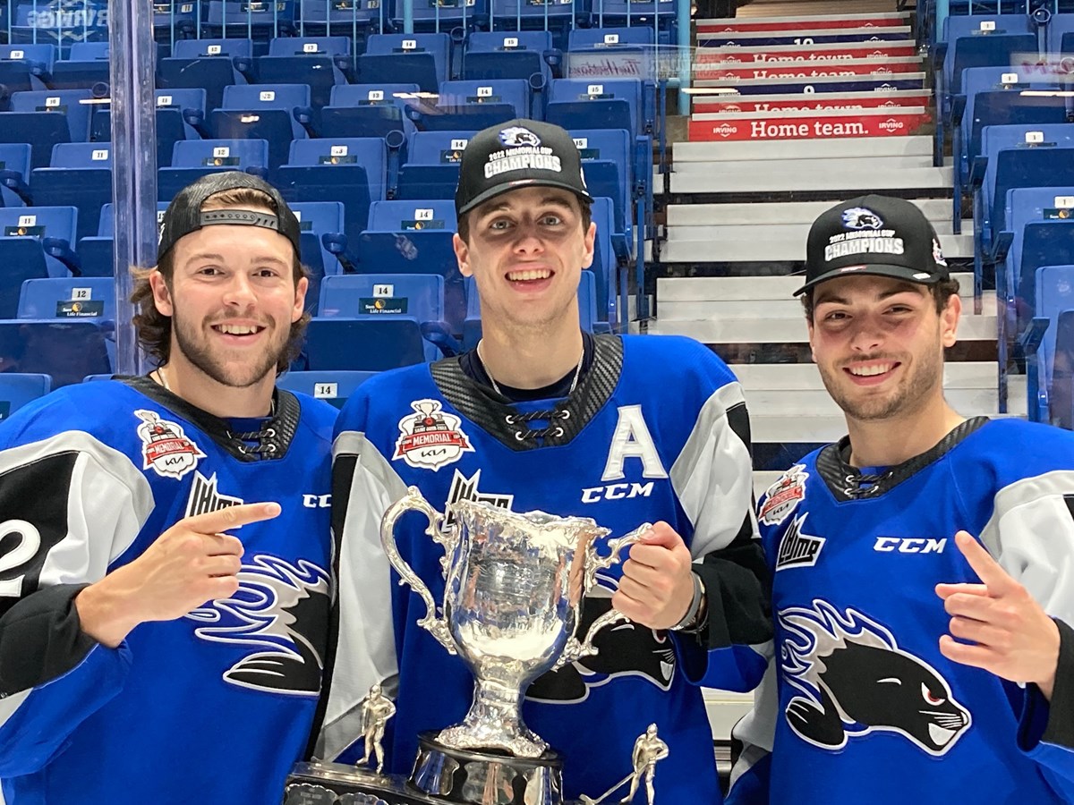 Trois anciens des Cantonniers de Magog : Olivier Picard, William Villeneuve et Marshall Lessard