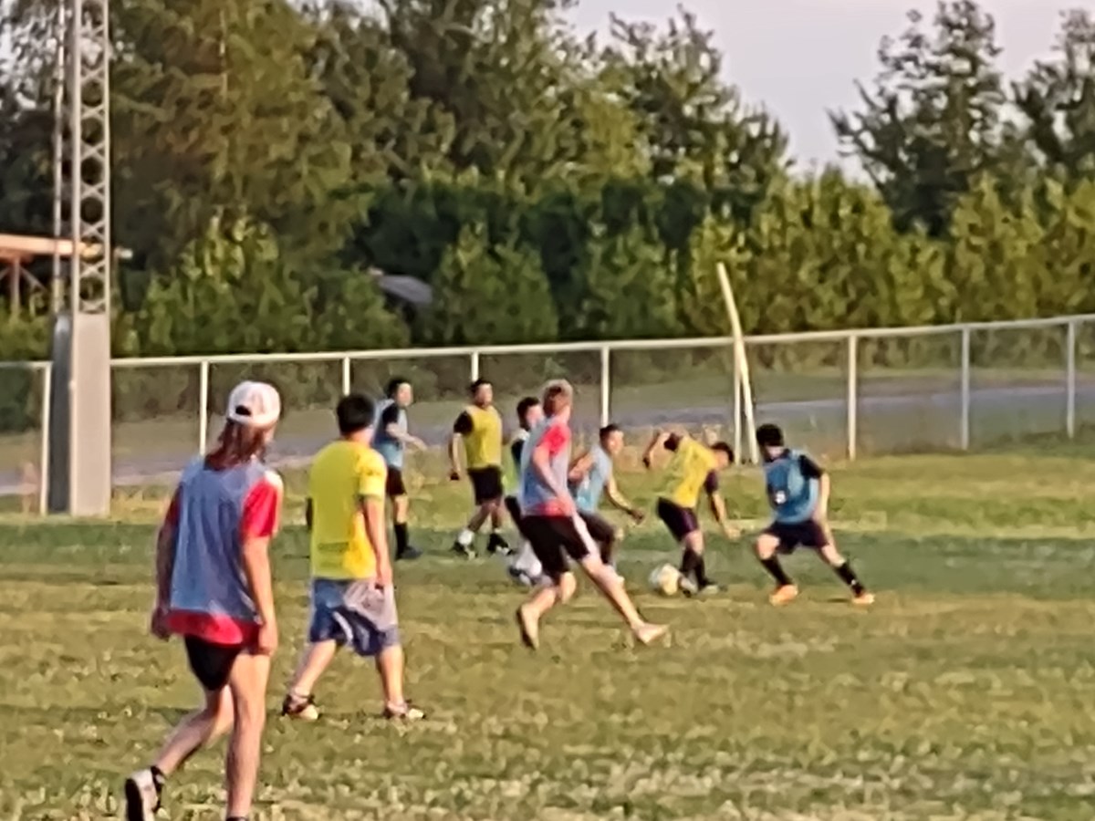 Du soccer pour divertir les travailleurs étrangers à Saint-Georges-de-Windsor