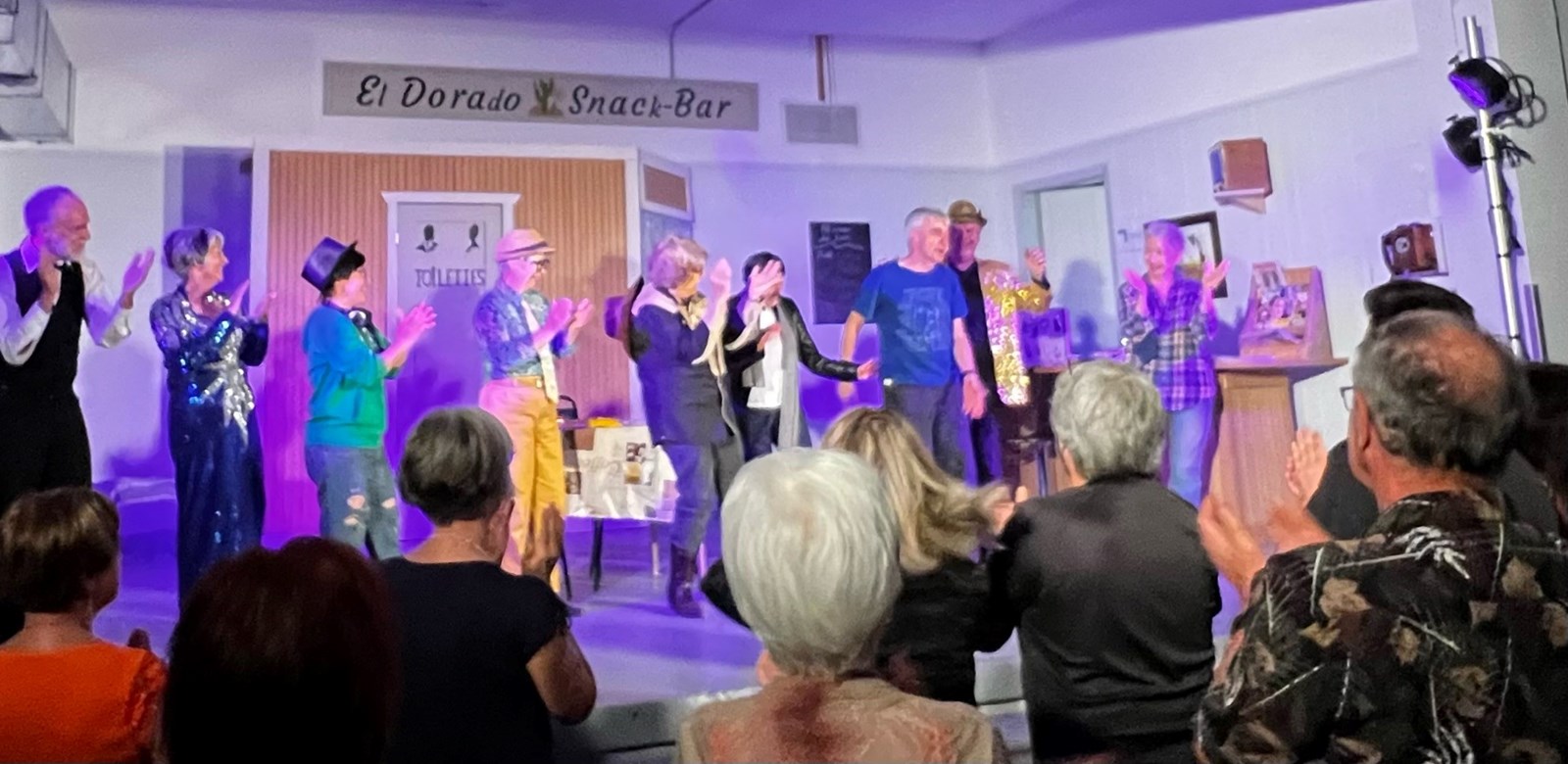 La troupe a présenté au printemps la pièce El Dorado Snack-bar. Plus de 250 personnes sont venus la voir.