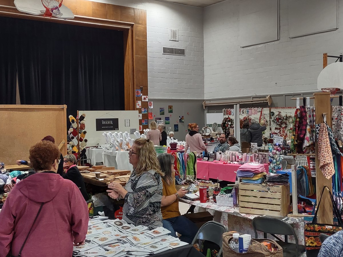 Bel engouement pour le 21e salon des artisans de l’école ADS