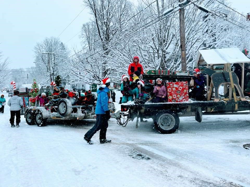 La magie de Noël prend son élan sous la neige à Danville