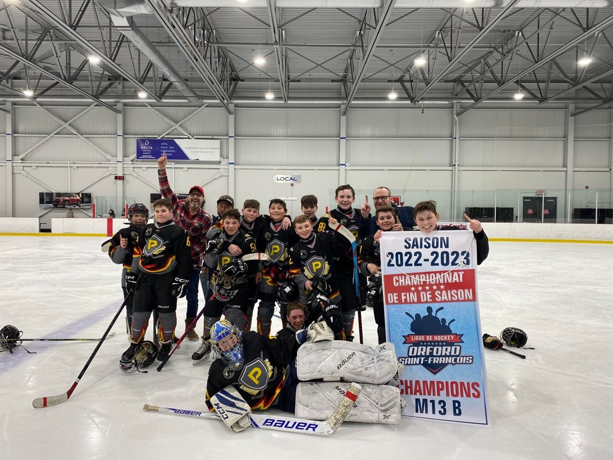 Amael Lafamme, Leoric Therrien, Evan V Kendall, Jacob Cormier, Ethan Kerr, Gabriel Bisson, Zack Lussier, Mathis Grenier, Ethan Champagne, Justin Marcotte, Killian Godbout et Jacob Roy. Entraineurs et gérante : Mathieu Grenier, Marc-André Bisson, Marc Laflamme et Karine Morel.