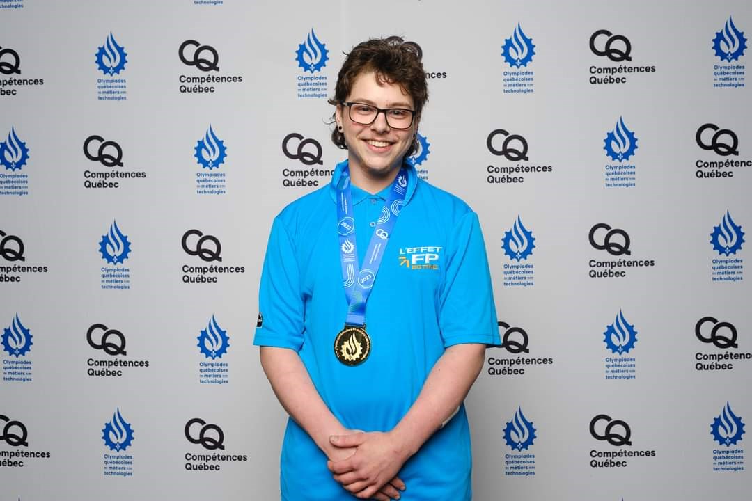 Alexis Lagrandeur, étudiant au centre Expé de Windsor a reçu la médaille d’or en soudage.