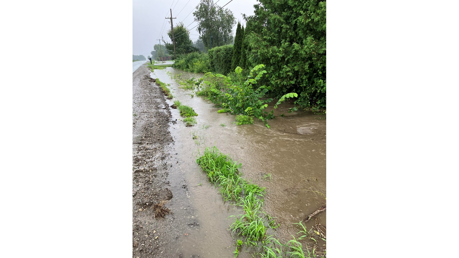 La pluie et le vent causent des dommages à Saint-François
