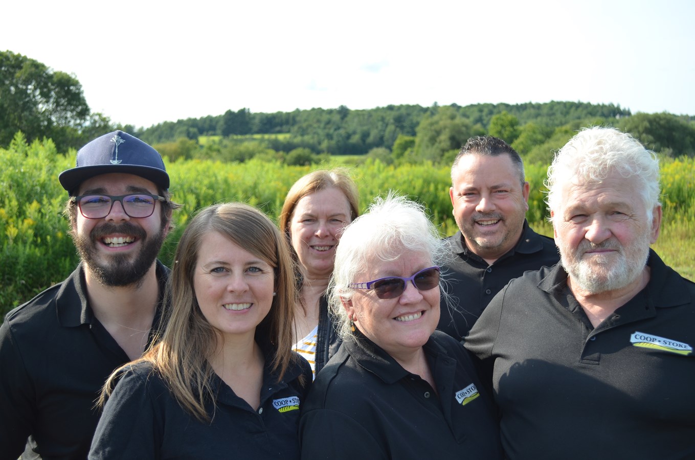 Les membres du conseil d’administration actuel : Philip Mathieu, Vice-président, Elizabeth Giroux-Cloutier, présidente, Micheline Gervais, Secrétaire (derrière), Diane Roy, trésorière, Sylvain Carrier, administrateur et Pierre Royer, administrateur.