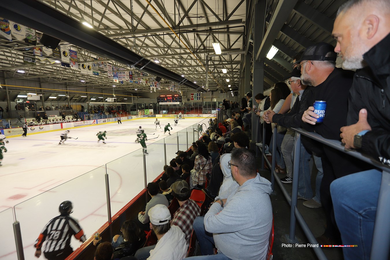 Le Desjardins-Wild remporte son match d’ouverture locale