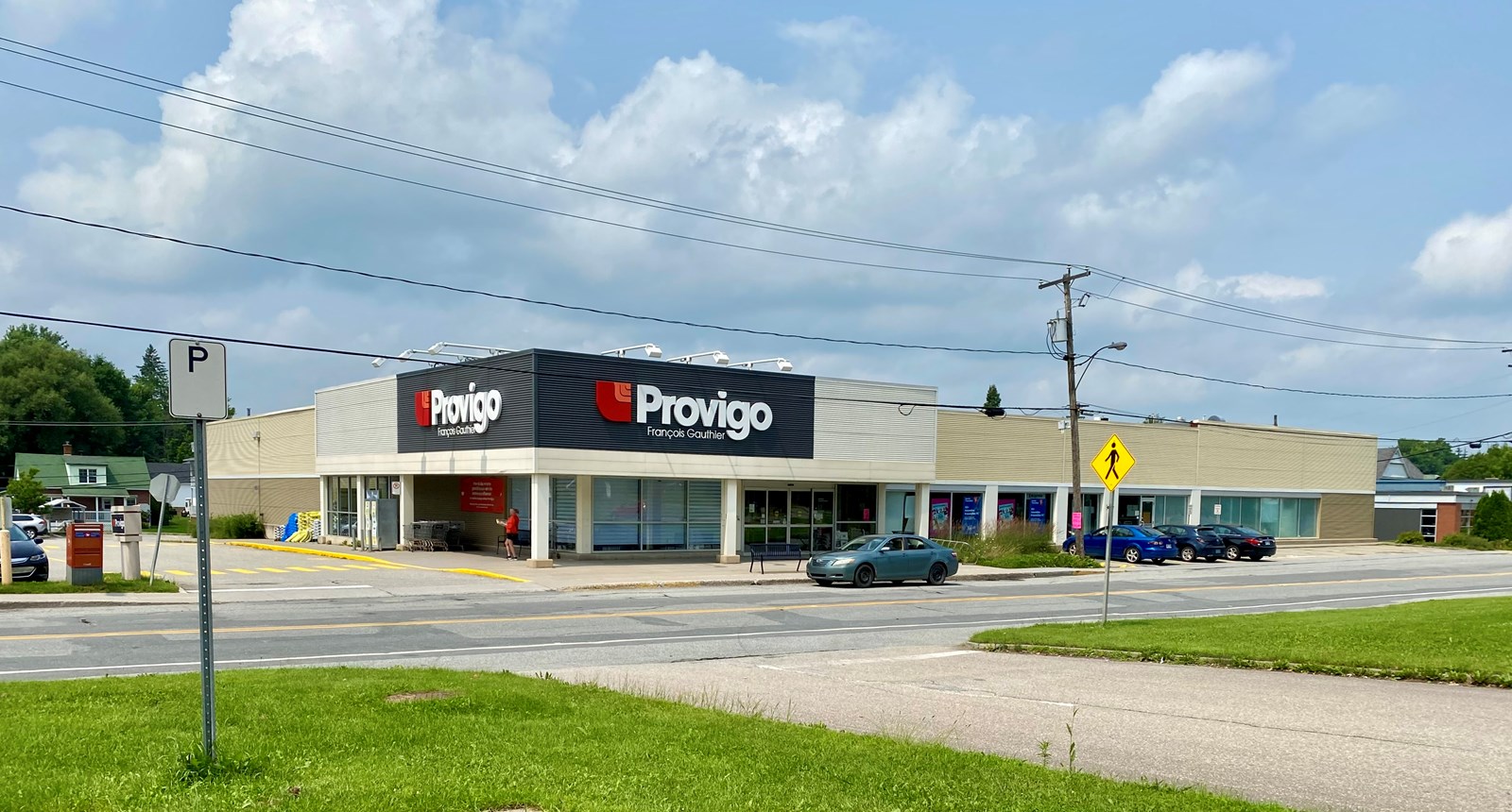 Il n’est pas question que la bibliothèque municipale soit aménagée dans les locaux de l’ancien Provigo.
