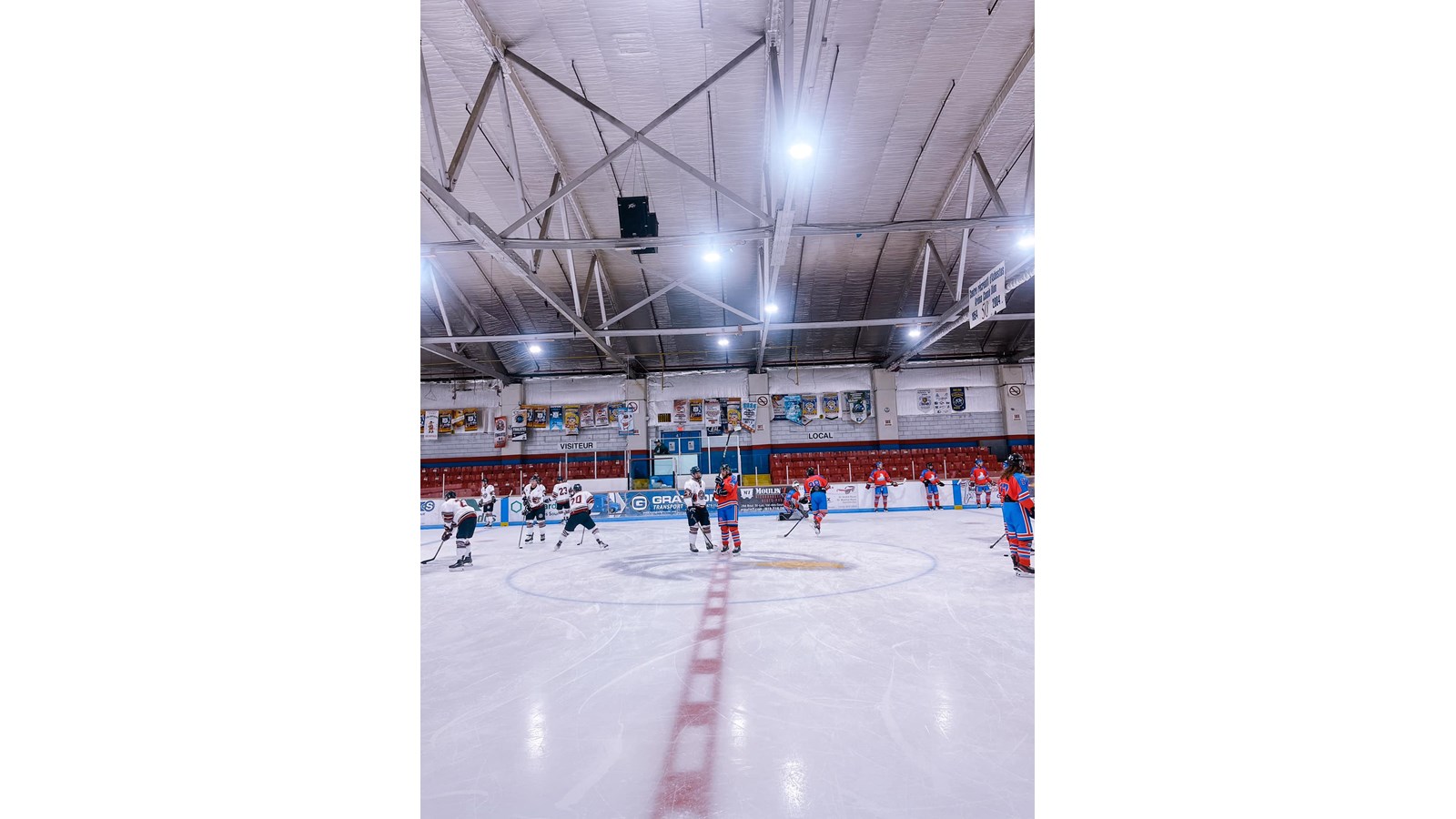 Le Nordik Blades de Val-des-Sources entreprennent une nouvelle saison de hockey senior au plus grand plaisir des amateurs de la région.