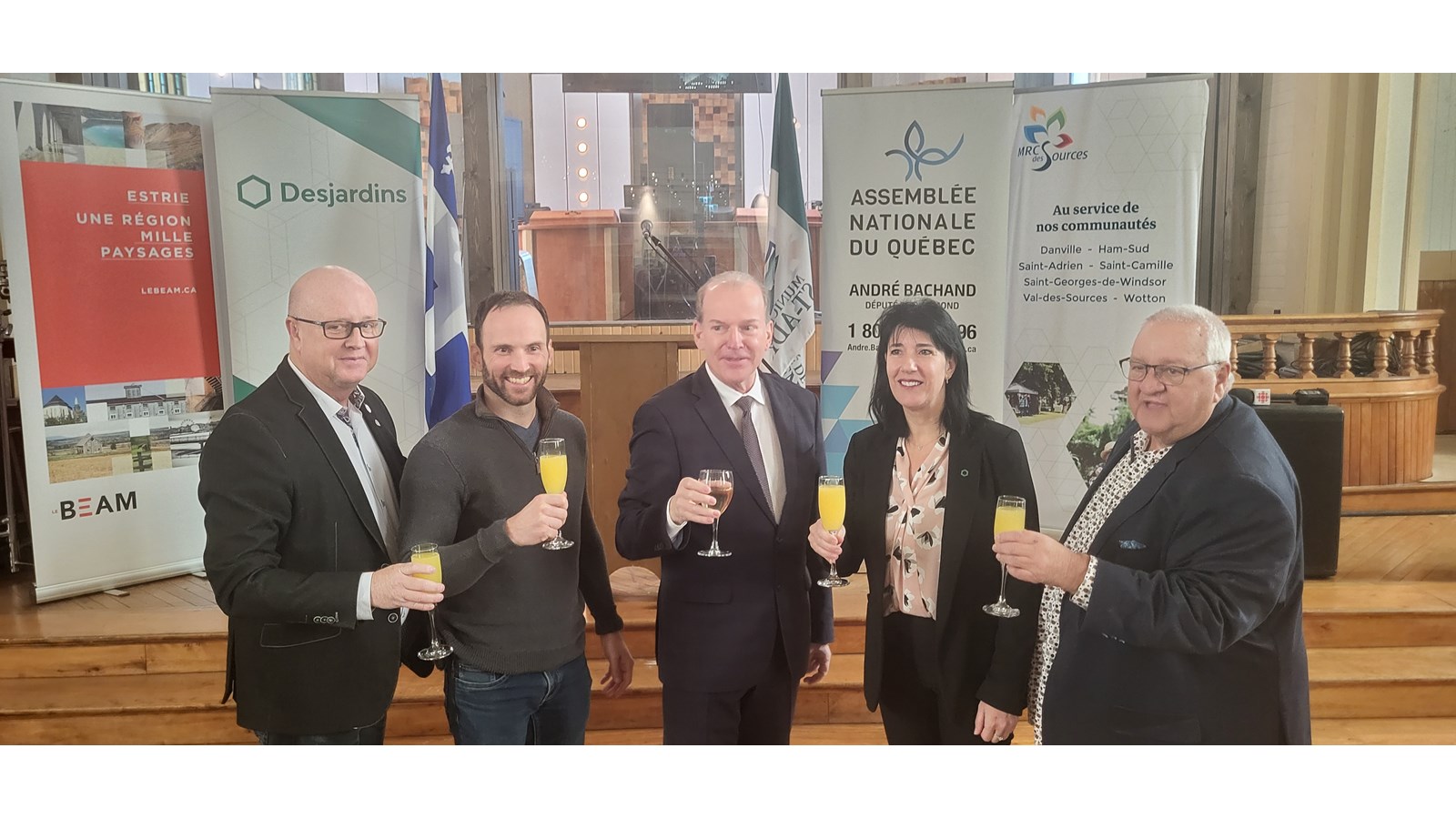 Hugues Grimard, David Savoie, Andre Bachand, Isabelle Garceau et Pierre Therrien.