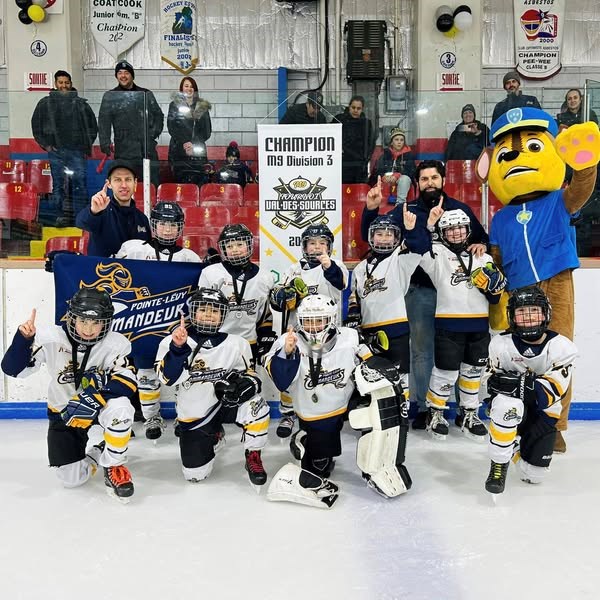 Un succès sur toute la ligne pour le tournoi de hockey M9 de Val-des-Sources