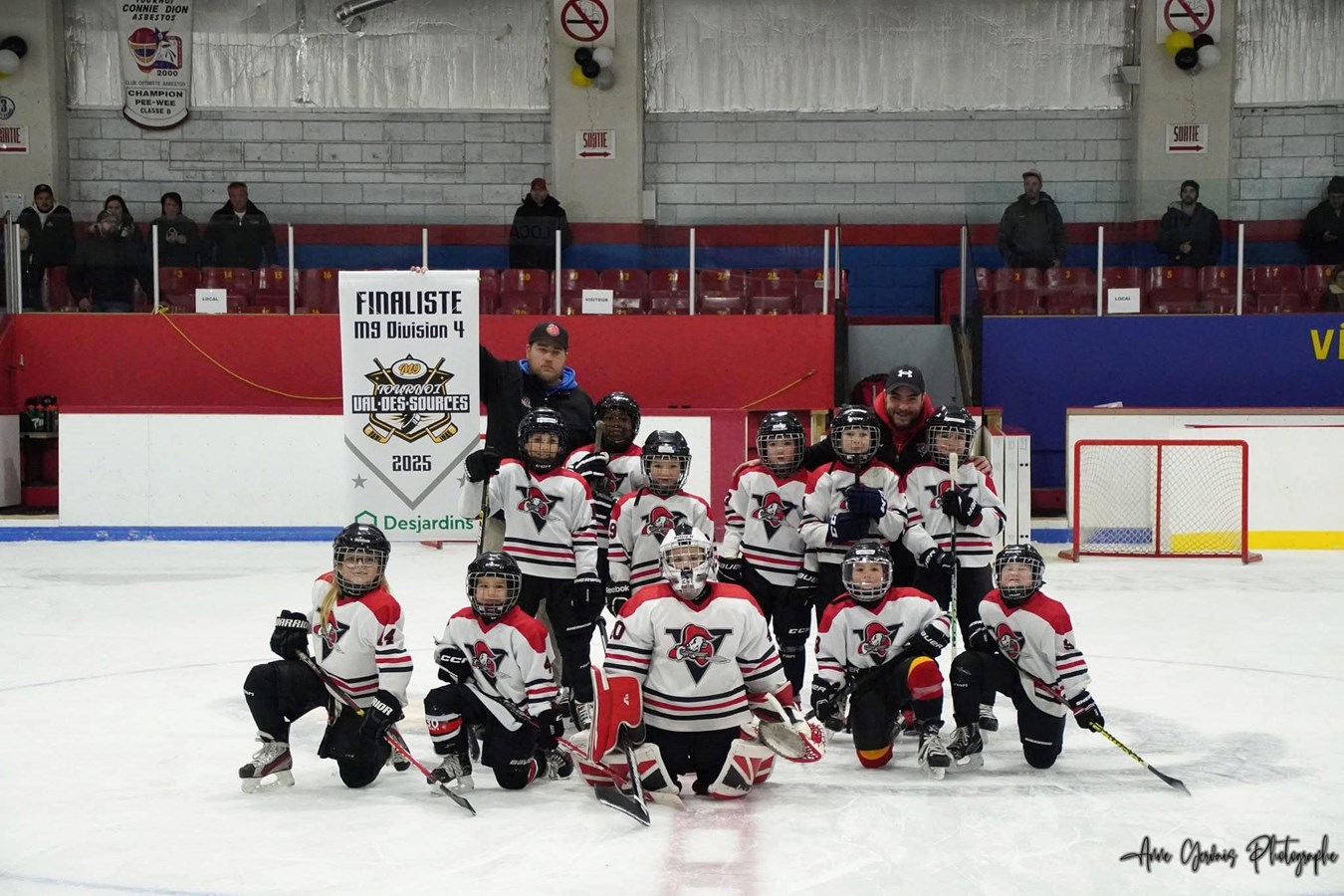 Un succès sur toute la ligne pour le tournoi de hockey M9 de Val-des-Sources