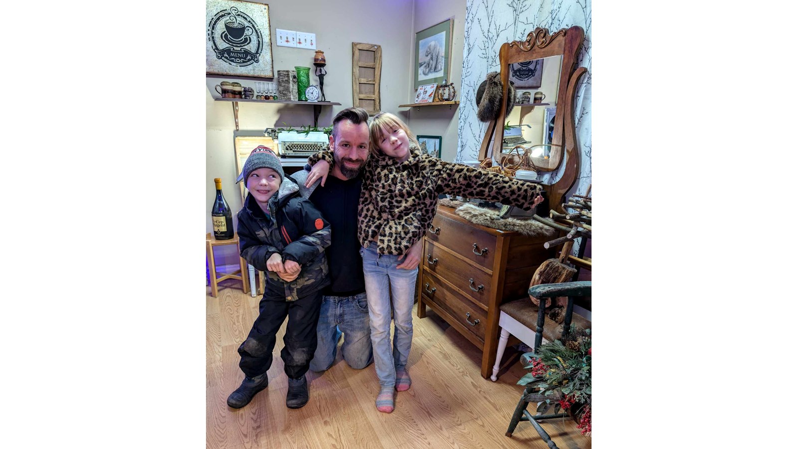 Steve Scrosati, en compagnie de ses enfants, Matteo et Florence.