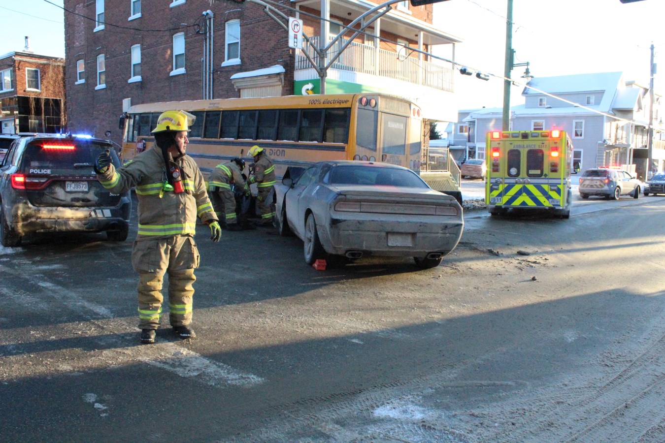 Accident impliquant un autobus scolaire