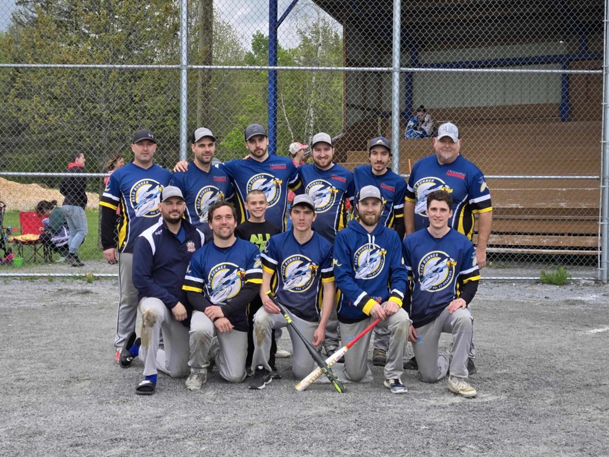 Les finalistes qui sont le Roadrunner/JN auto.