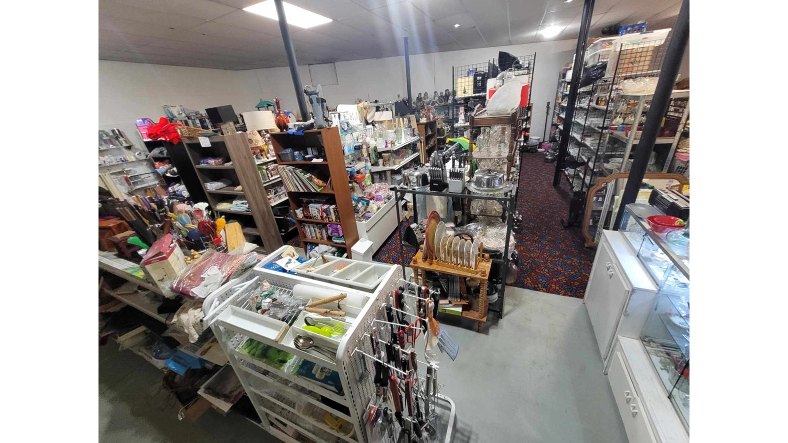 La Friperie le walk in est situé au 486, rue Principale Nord, à Richmond.