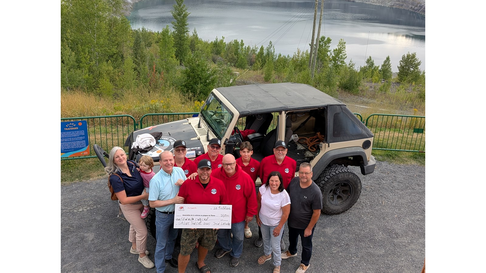 L’initiative « Gagne ton ciel » remet plus de 21 500 $ à l’Association de la sclérose en plaques de l’Estrie