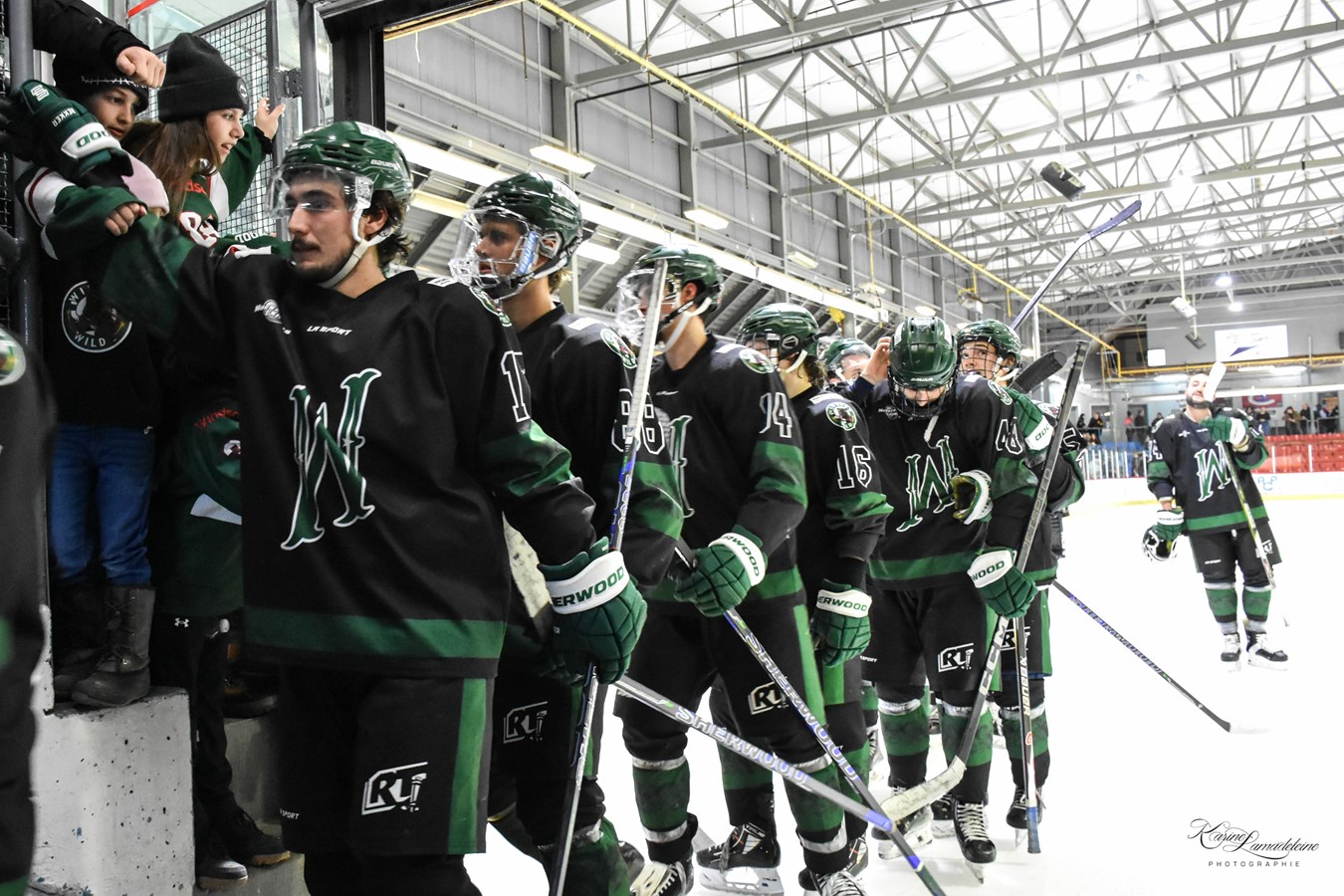 Le Desjardins – Wild de Windsor a signé une victoire de 6-3 contre le Dynamik Service agricole de Coaticook.