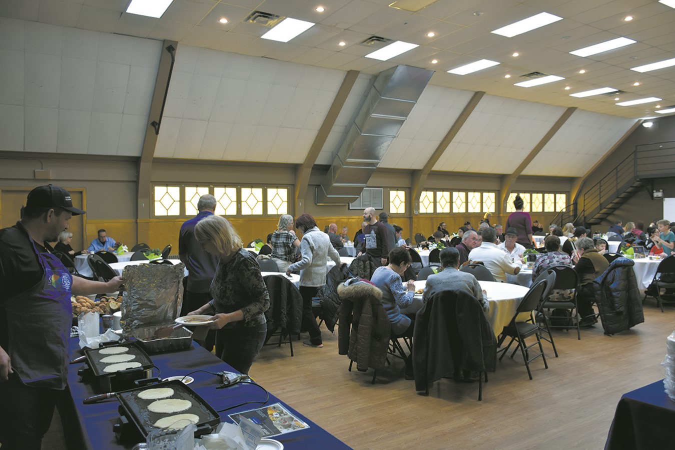 Le conseil municipal tiendra son traditionnel brunch-bénéfice à la salle du centre de loisirs Notre-Dame-de-Toute-Joies le dimanche 25 janvier prochain de 9 h 30 à midi.