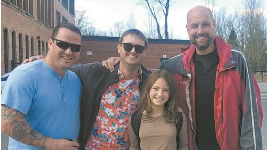 Le «Sport Equipement Benefit Tournament » remet plus de 6600 $ aux écoles anglophones de Richmond