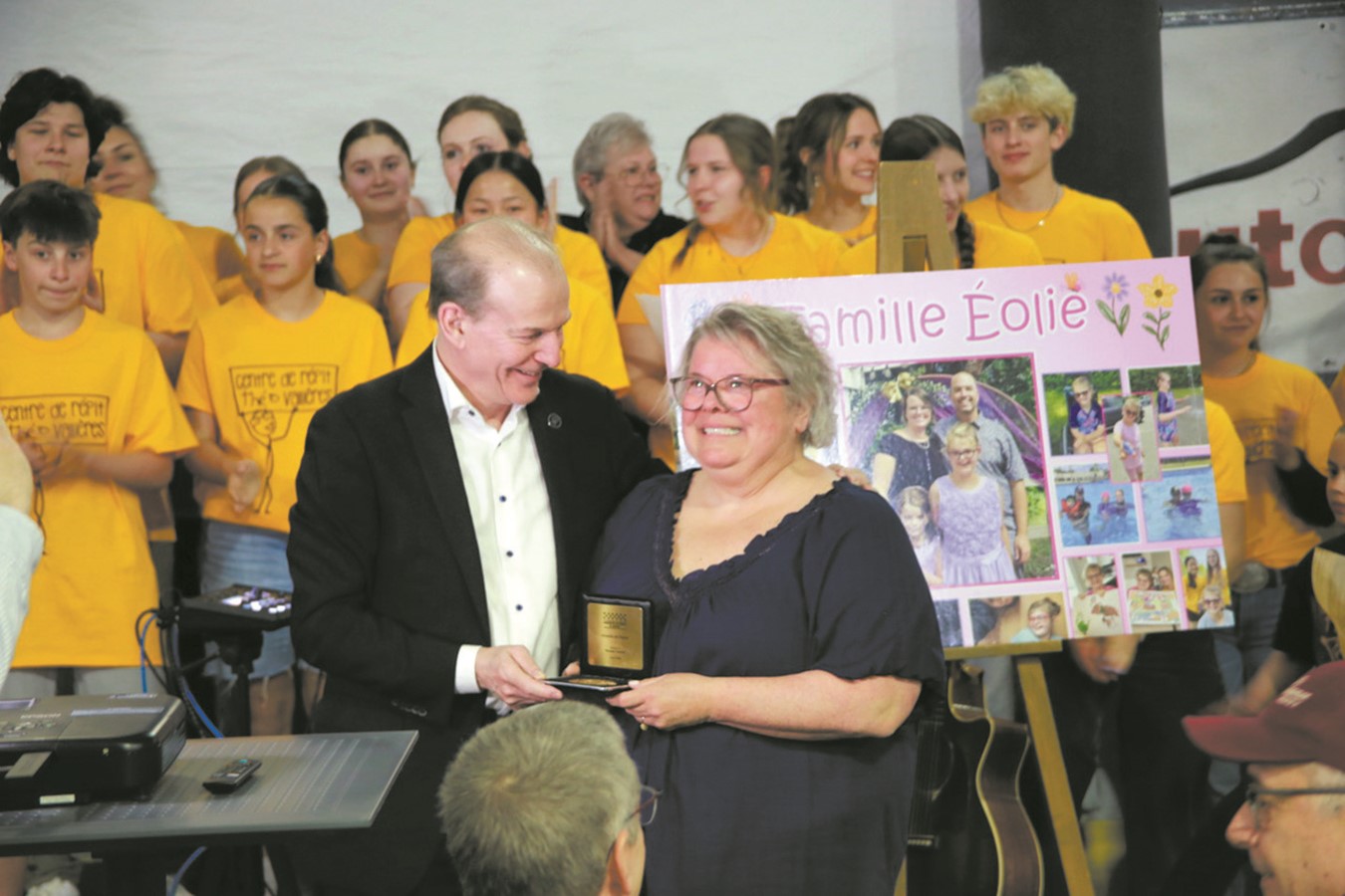 La médaille du Député remise à Roxanne Vallières