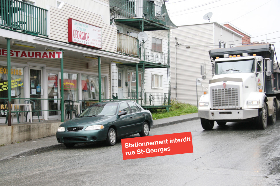 Attention! Stationnement inderdit sur la rue St-Georges
