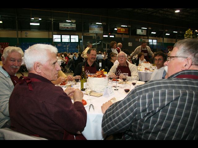 1000 personnes au souper au homard de la Fondation