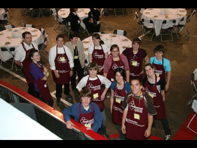 1000 personnes au souper au homard de la Fondation